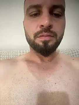 banuemre28 online show from July 2026 01:40:01 PM