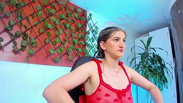 Dafne castro  online show from February 2026 05:30:02 PM