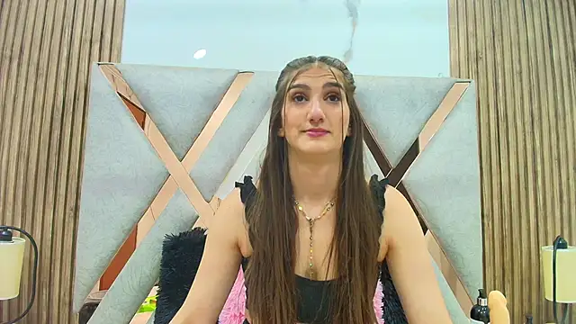 Dafne castro  online show from April 2026 06:28:01 PM