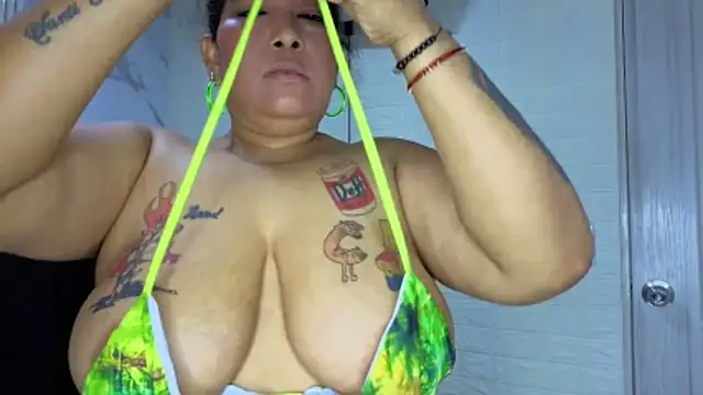 yunkeyc online show from November 2025 03:17:02 AM