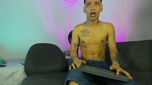 twinkDuohot online show from May 2026 07:41:01 PM