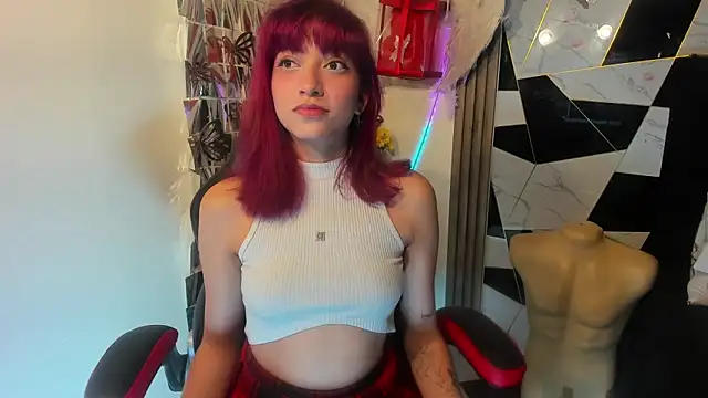 Snapshot of sophia_arevalo chatting on May 2026 02:18:01 AM sophia arevalo online show from May 2026 02:18:01 AM