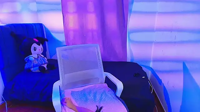 luna-cute online show from September 2025 04:21:02 PM