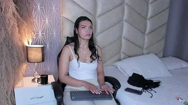 Snapshot of samiradoll chatting on November 2025 03:28:02 AM samiradoll online show from November 2025 03:28:02 AM