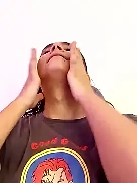 Snapshot of La-Gatatrans chatting on October 2025 08:29:02 PM La-Gatatrans online show from October 2025 08:29:02 PM