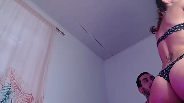 Snapshot of Tyler2y_luna chatting on October 2025 05:44:02 PM Tyler2y luna online show from October 2025 05:44:02 PM