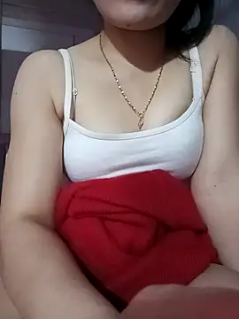 LucyyLy online show from December 2025 10:43:01 AM