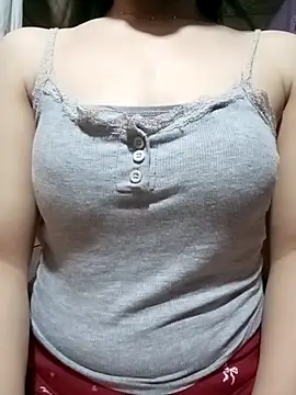 LucyyLy online show from April 2026 01:08:02 PM