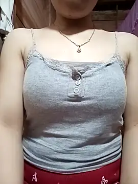 LucyyLy online show from April 2026 07:25:02 AM