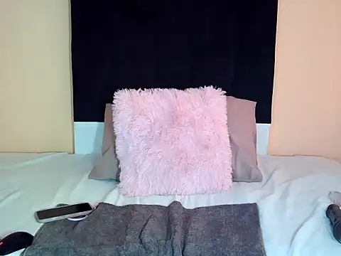 freakynyashXxXx online show from March 2026 04:40:01 AM