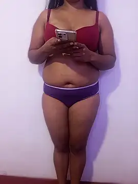 Shaniliyon95 online show from May 2026 04:56:02 PM