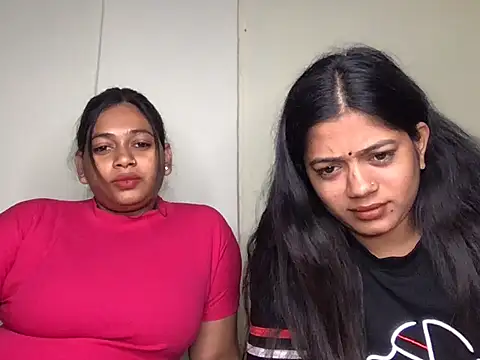 Snapshot of HoleyCoupon chatting on January 2026 01:24:02 PM HoleyCoupon online show from January 2026 01:24:02 PM