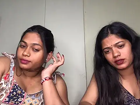 Snapshot of HoleyCoupon chatting on January 2026 05:15:01 PM HoleyCoupon online show from January 2026 05:15:01 PM