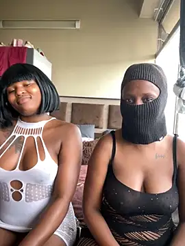 Snapshot of houseforsex chatting on November 2025 01:45:01 PM houseforsex online show from November 2025 01:45:01 PM