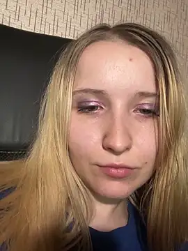 Snapshot of Milana_Key chatting on September 2025 12:32:01 AM Milana Key online show from September 2025 12:32:01 AM