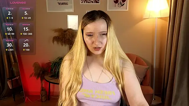 Snapshot of Milana_Key chatting on September 2025 09:49:01 PM Milana Key online show from September 2025 09:49:01 PM