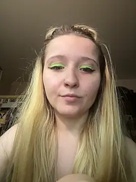 Snapshot of Milana_Key chatting on October 2025 10:15:01 AM Milana Key online show from October 2025 10:15:01 AM