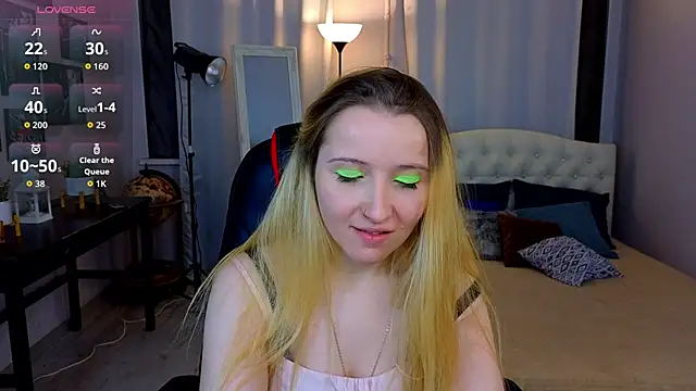 Snapshot of Milana_Key chatting on October 2025 09:17:02 PM Milana Key online show from October 2025 09:17:02 PM