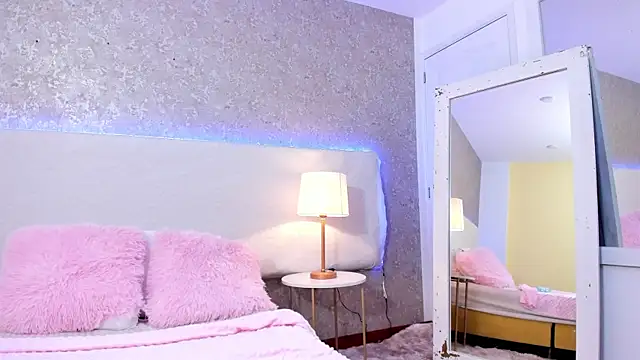 Snapshot of AnniieCooper chatting on March 2026 02:09:02 PM AnniieCooper online show from March 2026 02:09:02 PM