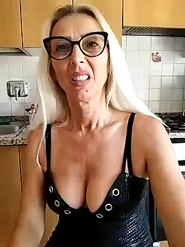  sexyBLONDE46  online show from May 2026 03:09:01 PM