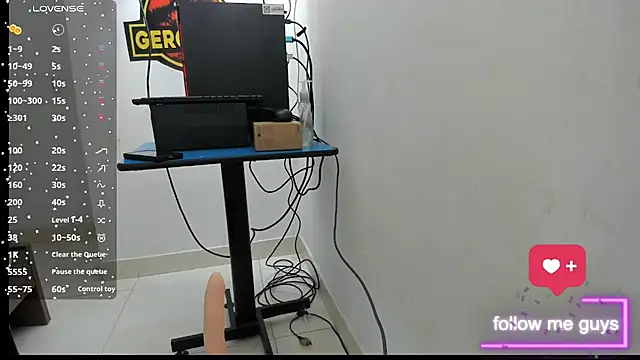 lunna noir online show from September 2025 12:18:01 PM