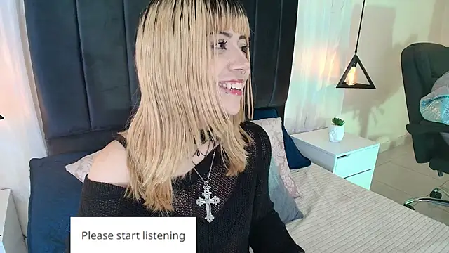 Snapshot of IvyBelle_ chatting on October 2025 11:41:02 AM IvyBelle online show from October 2025 11:41:02 AM