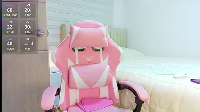 Snapshot of Nicolblossom1 chatting on October 2025 01:31:01 PM Nicolblossom1 online show from October 2025 01:31:01 PM