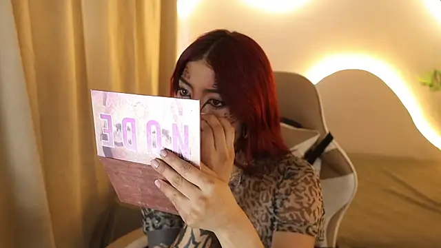 Snapshot of Mystic_blue chatting on October 2025 12:39:02 PM Mystic blue online show from October 2025 12:39:02 PM