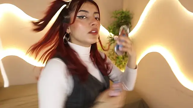 Snapshot of Mystic_blue chatting on October 2025 12:49:01 PM Mystic blue online show from October 2025 12:49:01 PM