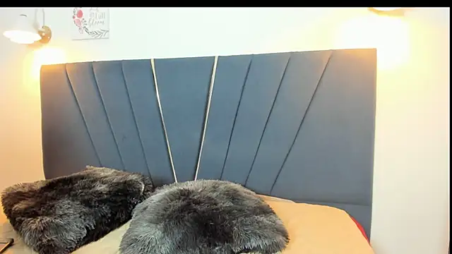 Snapshot of richsexymom chatting on September 2025 03:06:02 AM richsexymom online show from September 2025 03:06:02 AM