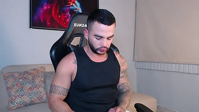 Bruno De Lucaa  online show from September 2025 02:22:01 AM