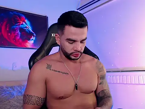 Bruno De Lucaa  online show from December 2025 02:40:01 AM