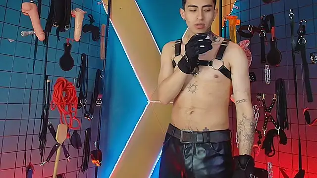 masterr bdsm   online show from October 2025 12:38:01 PM