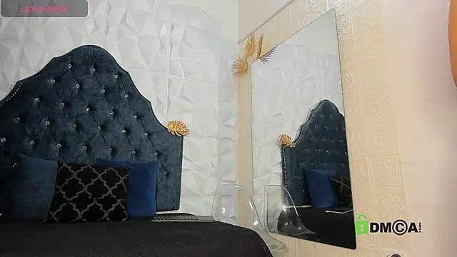 Snapshot of _mia_milf_ chatting on September 2025 01:29:01 AM mia milf online show from September 2025 01:29:01 AM