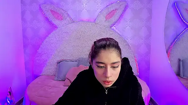 Gaby louse online show from February 2026 07:19:02 PM