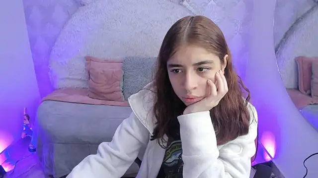 Gaby louse online show from May 2026 07:20:02 PM