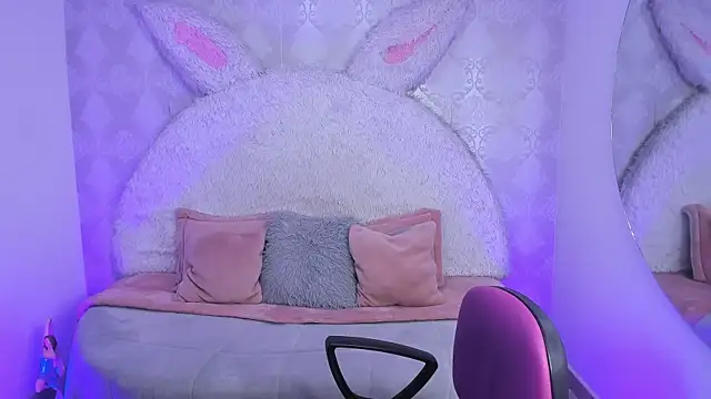Gaby louse online show from May 2026 07:31:01 PM