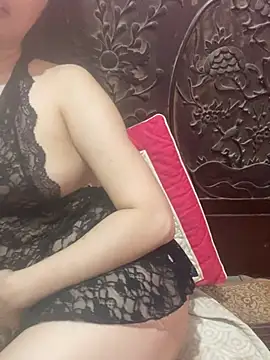 Snapshot of Thu_yaha chatting on April 2026 05:30:01 AM Thu yaha online show from April 2026 05:30:01 AM