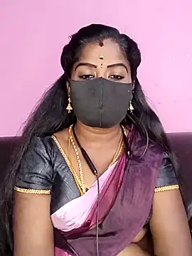 Snapshot of tamilammukuttyy chatting on April 2026 06:38:01 AM tamilammukuttyy online show from April 2026 06:38:01 AM