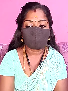 Snapshot of tamilammukuttyy chatting on April 2026 12:40:02 PM tamilammukuttyy online show from April 2026 12:40:02 PM
