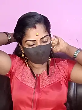 Snapshot of tamilammukuttyy chatting on April 2026 11:27:02 AM tamilammukuttyy online show from April 2026 11:27:02 AM