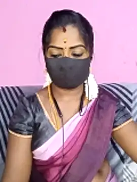 Snapshot of tamilammukuttyy chatting on May 2026 03:22:01 AM tamilammukuttyy online show from May 2026 03:22:01 AM