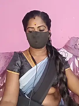 Snapshot of tamilammukuttyy chatting on May 2026 04:52:01 AM tamilammukuttyy online show from May 2026 04:52:01 AM