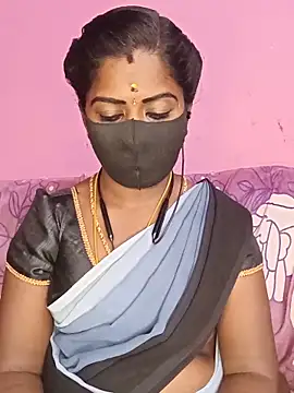 Snapshot of tamilammukuttyy chatting on May 2026 04:58:02 PM tamilammukuttyy online show from May 2026 04:58:02 PM