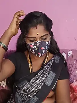 Snapshot of tamilammukuttyy chatting on May 2026 04:28:02 AM tamilammukuttyy online show from May 2026 04:28:02 AM