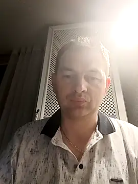 Snapshot of SummerArthur chatting on September 2025 07:04:01 PM SummerArthur online show from September 2025 07:04:01 PM