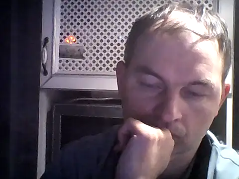 Snapshot of SummerArthur chatting on October 2025 04:46:01 PM SummerArthur online show from October 2025 04:46:01 PM