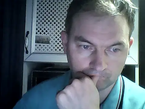 Snapshot of SummerArthur chatting on October 2025 07:33:02 PM SummerArthur online show from October 2025 07:33:02 PM