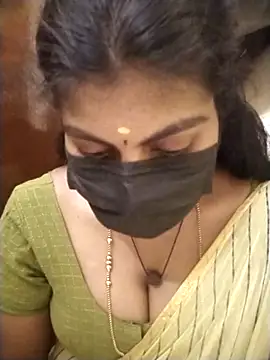 Snapshot of Nithiila chatting on May 2026 06:52:01 AM Nithiila online show from May 2026 06:52:01 AM
