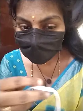 Snapshot of Nithiila chatting on May 2026 07:36:02 AM Nithiila online show from May 2026 07:36:02 AM